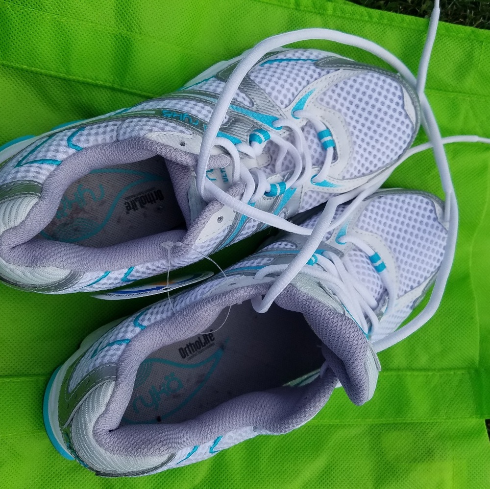 Ryka athletic shoes - Picture 2 of 3